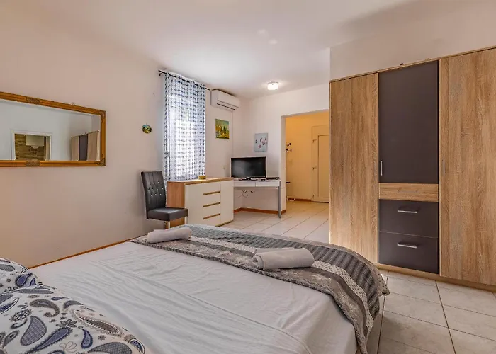 Apartman Awesome In With Wifi