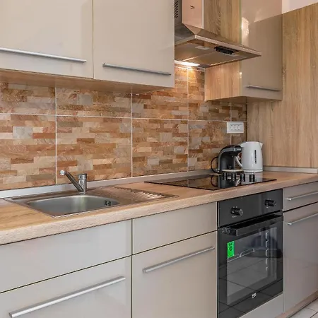 Apartment 1 Bedroom Pet Friendly Apartment In Medulin *