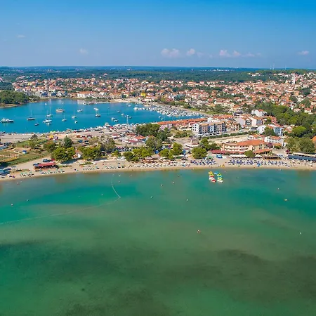 1 Bedroom Pet Friendly Apartment In Medulin *